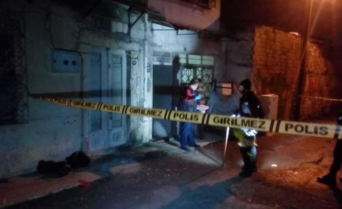  İzmir'in Konak İlçesinde Bir Ev Sahibi Tartıştığı Kiracısı Tarafından