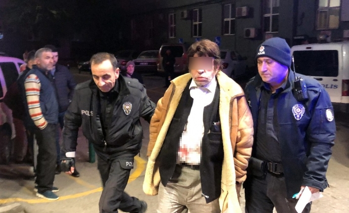  Bursa'da Öz Kızını 14 Yerinden Bıçaklayarak Ağır Yaralayan Ve