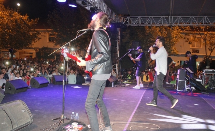  5.süt Ürünleri Festivali Nedeniyle Düzenlenen Halk Konserinde Kolpa Ve
