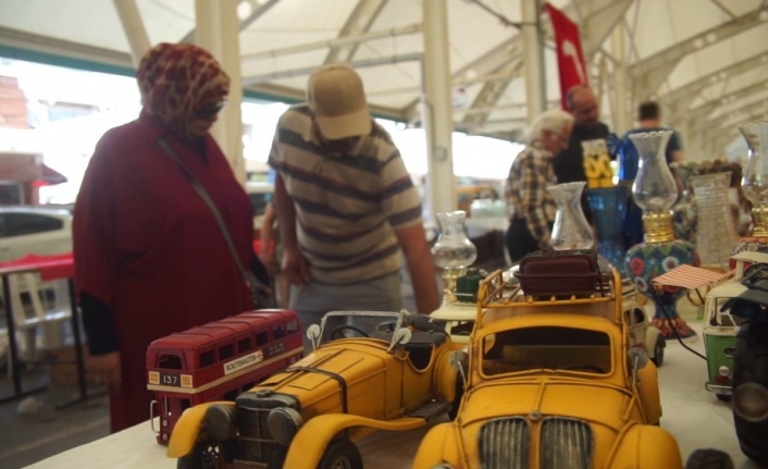  Arap Turistler Bursa’da Antika Pazarının En Önemli Müşterisi Oldu.