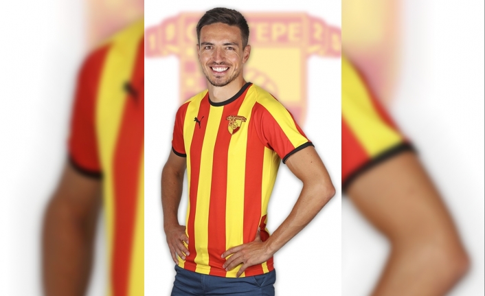  2016-2017 Ve 2017-2018 Sezonlarında Göztepe Formasını Giyen Leo Schwechlen,