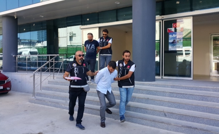  Bursa Narkotik Polisi, Lüks Bir Rezidans Dairesine Uyuşturucu Baskını