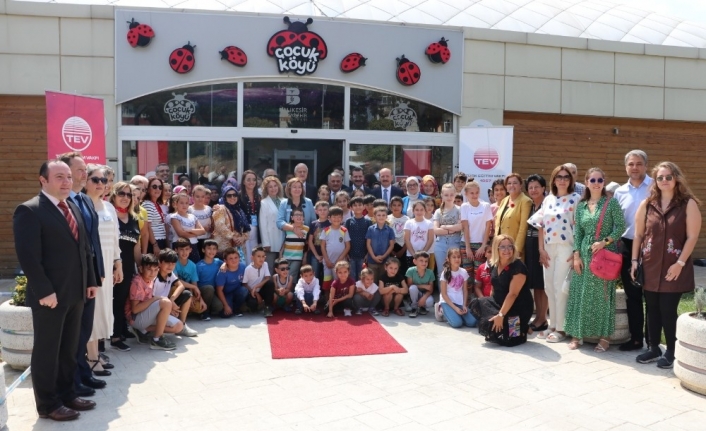 Soma'da Meydana Gelen Maden Kazasında Hayatını Kaybeden Maden Şehitlerinin Çocuklari