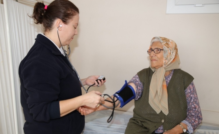  Balıkesir’in Burhaniye Belediyesi Sağlık İşleri Müdürlüğü Mahallelerde Kan Şekeri