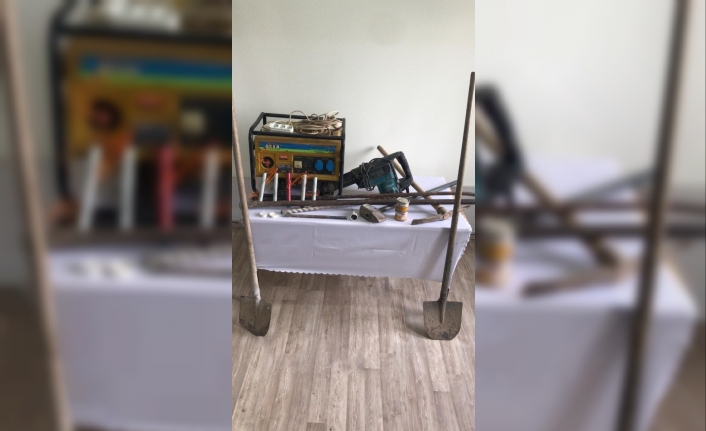  Manyas'ta Defineciler Suçüstü Yakalandı