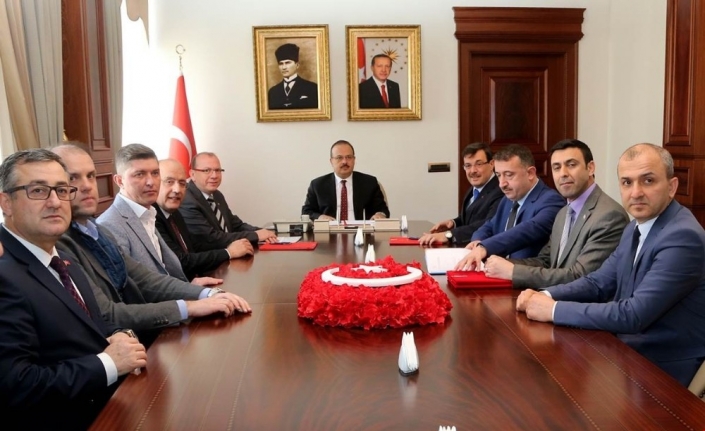 Bursa Ticaret Borsası (BTB) Yönetim Kurulu Başkanı ve TOBB Yönetim