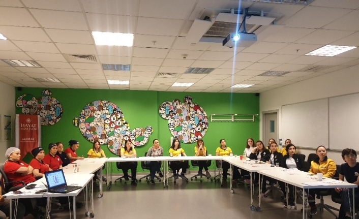  Genel Cerrahi Uzmanı Op. Dr. Servet Yetgin, Bir Kadının