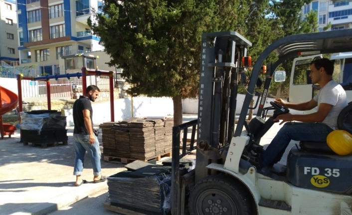 4. Sınıf Öğrencisi Ecem Ada Türk, Belediyeye Okulunun Sıkıntılarıyla İlgili