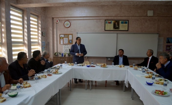  Mudanya Dörtçelik MeslekÎ Ve Teknik Anadolu Lisesi Müdürü Nail
