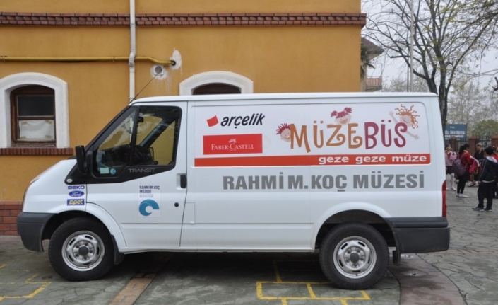Rahmi M. Koç Müzesi koleksiyonundan seçilmiş 70 objeyle Türkiye’nin her