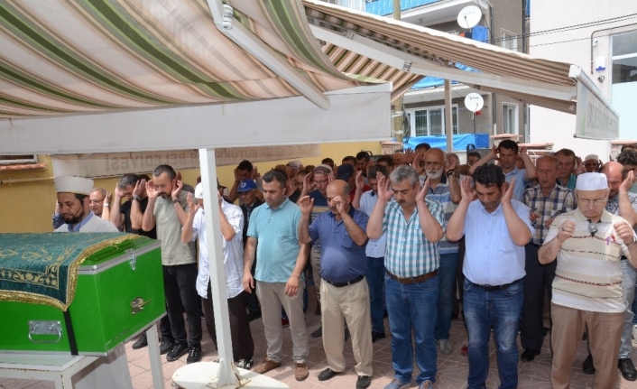  Uzun Süredir Tedavi Görmekte Olduğu Hastanede Hayatını Kaybeden Nazım