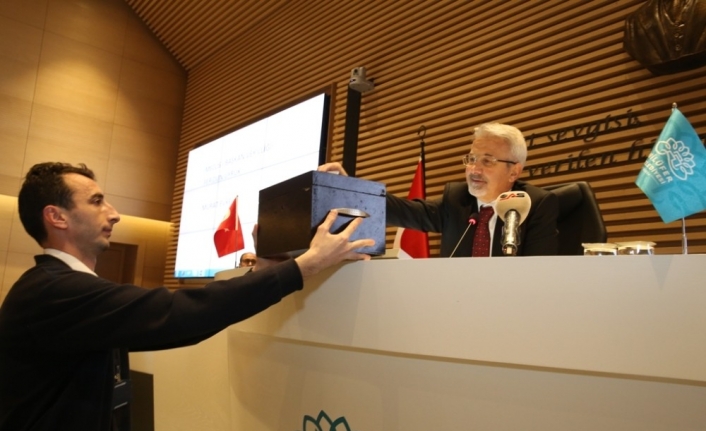 Nilüfer Belediye Meclisi, 2019-2024 döneminin ilk toplantısını yaptı. Toplantıda komisyon