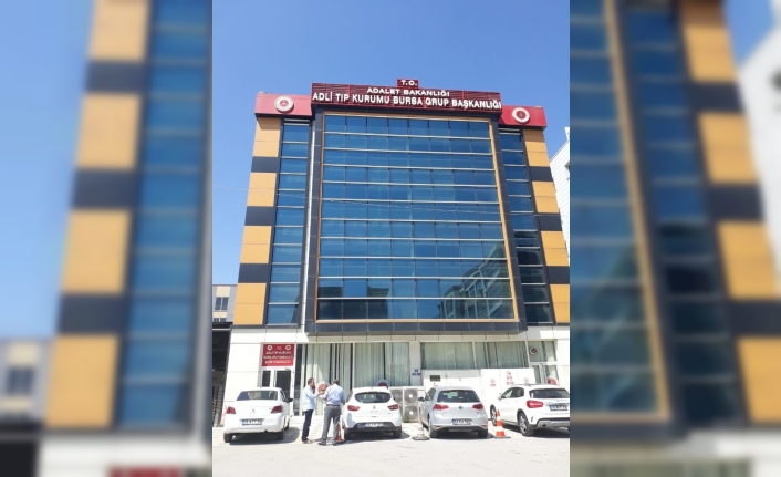 Balıkesir'de Herkesin Gözleri Önünde Alev Alev Yanan Otobüsün İçerisinde Can