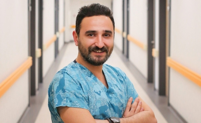 Obezite Cerrahisi Uzmanı Tufan Ergenç, obezite ameliyatının depresyonun belirtilerini azaltığını