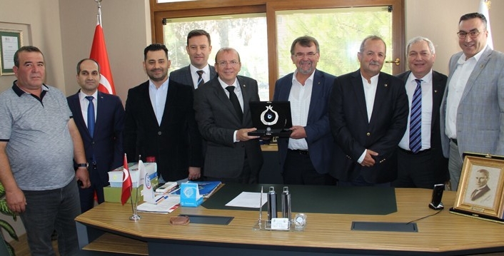  Bursa Ticaret Borsası Başkanı Özer Mat Ve Beraberinde, Tobb