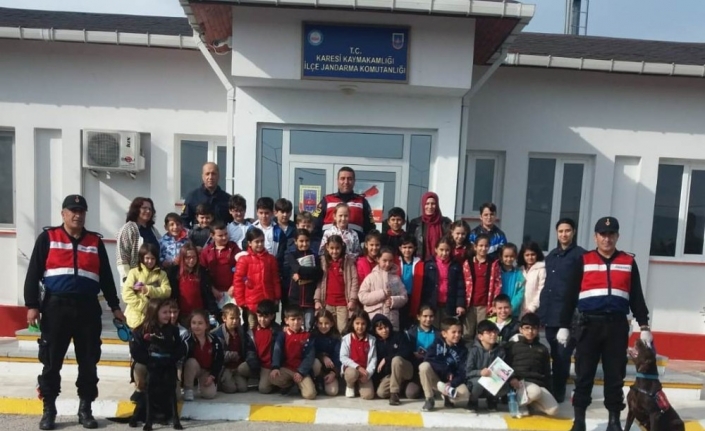 Karesi İlçe Jandarma Komutanlığının Öğrenci Misafirleri Vardı