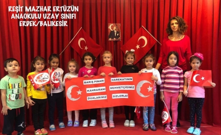  Barış Pınarı Harekatı'nda Görev Alan Mehmetçiklere Destek İçin Okul