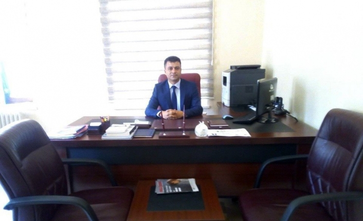 Balıkesir’de Öğretmenlik Yapan Tuncay Okay’ın İlk Kitabı Olan 'boyut