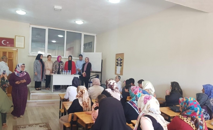  Cumhurbaşkanı Recep Tayyip Erdoğan Ve Eşi Emine Erdoğan Tarafından