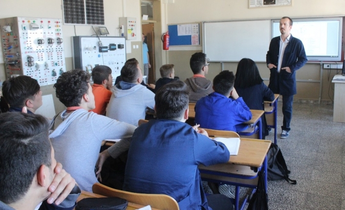 Okul Kendi Harcadığı Elektriği Üretiyor