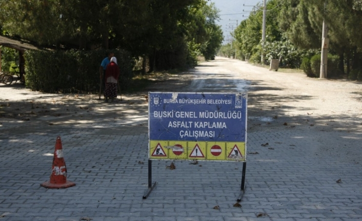  Orhangazi’ye Bağlı Örnekköy Mahallesi’nde Mahalle Çikişindaki Yaklaşık 1 Kilometrelik