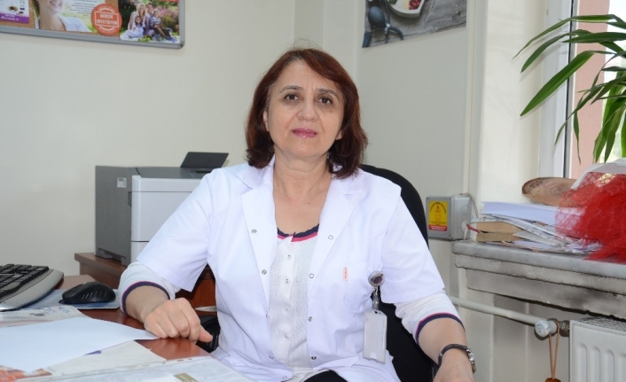 Balıkesir Devlet Hastanesinde görevli Diyetisyen Mürşide Özener, orucun pek çok