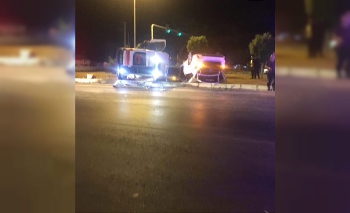  İzmir'in Torbalı İlçesinde, Hasta Taşıdığı Öğrenilen Bir Ambulans İle