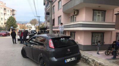 Orhangazi’de Siteler Bölgesinde Meydana Gelen Trafik Kazasında Kontrolden Çikan Bir