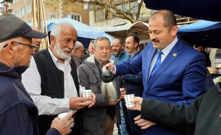 Bursa’nın Orhaneli ilçesinde 700 yıldır Salı günleri kurulan, köylülerin kendi