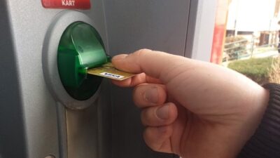 Türkiye’de kişi başına 3 adet kredi kartı düşerken, 32 milyon