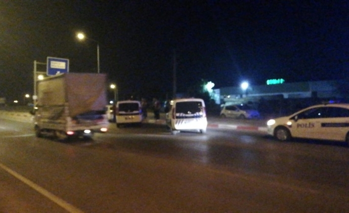 Bursa Ankara Yolu Kestel Girişinde Polisin Dur İkazina Uymayan Otomobil