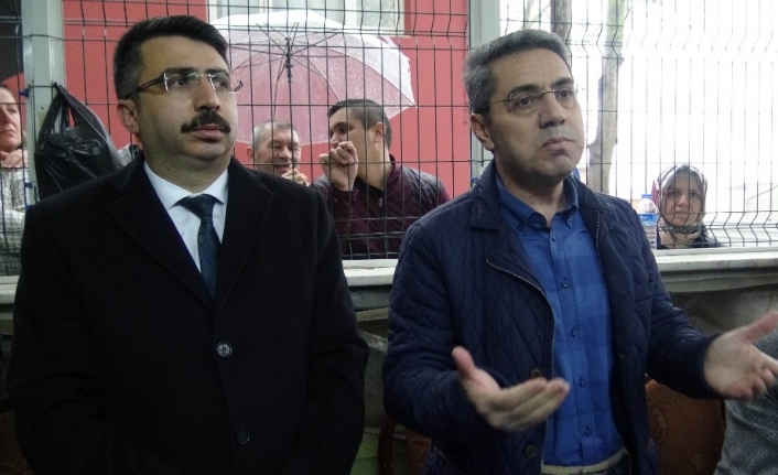Bursa’nın Mollaarap Mahallesi’nde meydana gelen kısmi heyelan neticesinde 105 hanenin