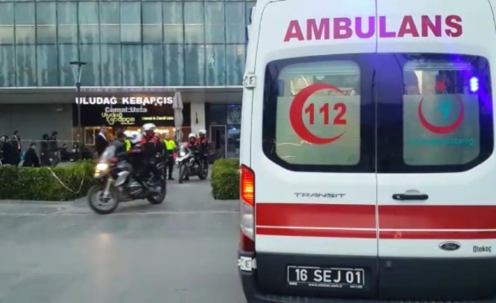 Bursa’nın göbeğinde eski sevgili dehşeti yaşandı, bir kişi yaralandı.Olay, akşam