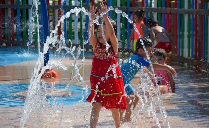  Sukaypark Bünyesindeki ‘su Oyunları Parkı’nda Çocuklar Hem Eğlendi Hem