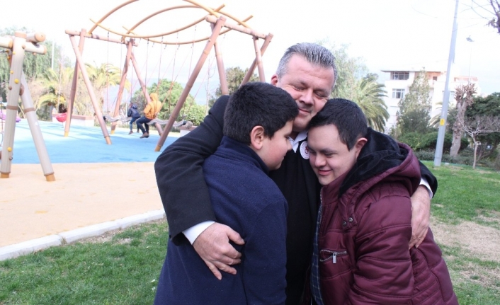 Boşandığı eşi mahkeme kararına rağmen iki çocuğunu da göstermediği için