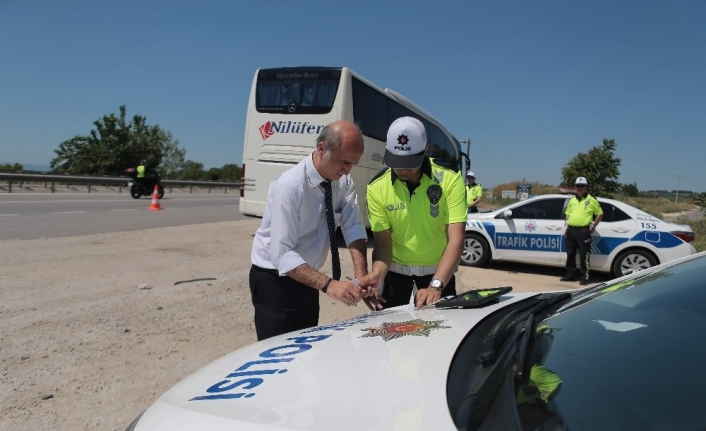 Trafik Ekipleri Bir Yandan Fiziki Kontrolleri Sürdürürken Diğer Yandan Sosyal