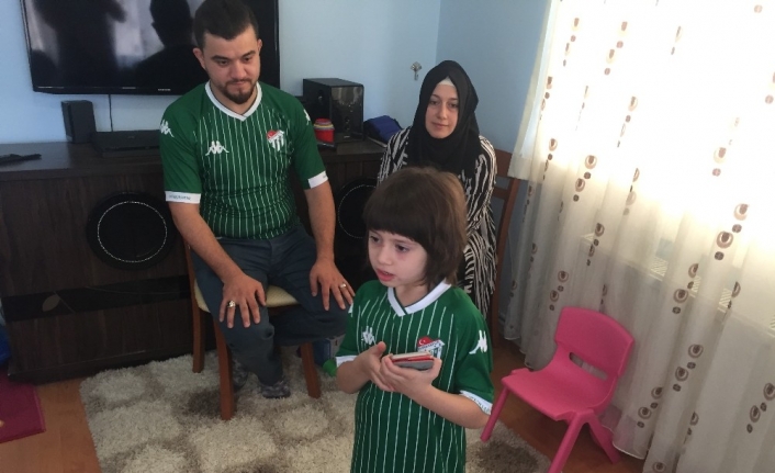  Cumhurbaşkanı Edoğan'ın Bursa'daki Beyincik Erimesi Hastası Zeynep İçin Ne