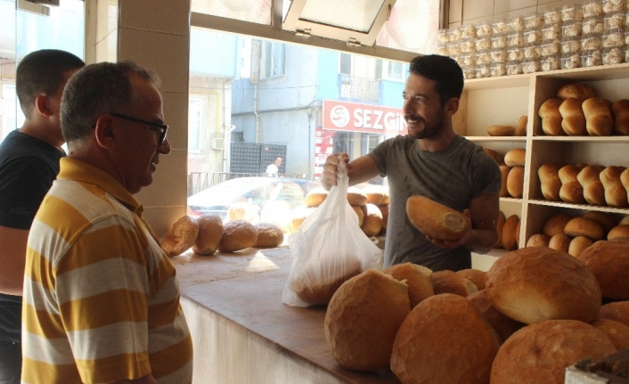  Bursa'da Ucuz Ekmek Sattığı İçin Hakkında Dava Açılan Fırıncı,