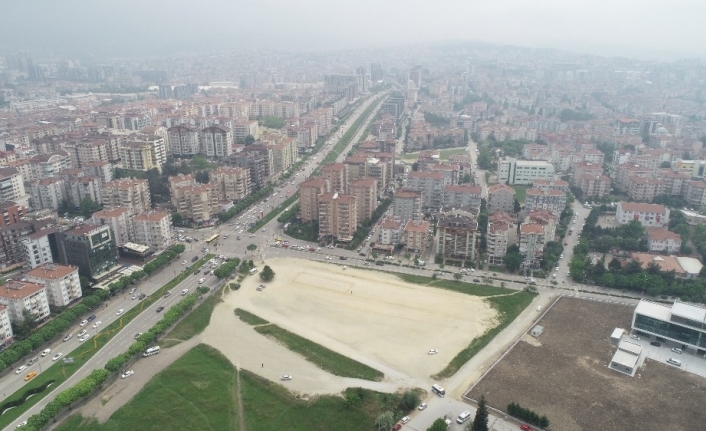  Nilüfer Belediye Başkanı Turgay Erdem, Fatih Sultan Mehmet Bulvarı’nda