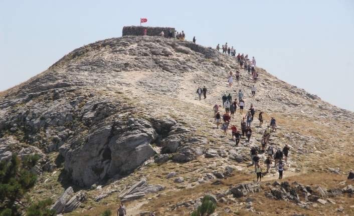  Balıkesir’in Edremit İlçesinde Yaşayan Türkmenler, 719 Yıldır Yaptıkları Sarıkız