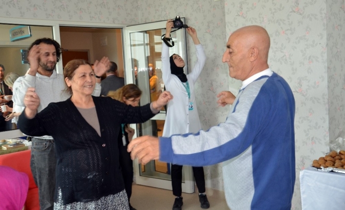 Kanser haftası nedeniyle Balıkesir Şehir Hastanesi onkoloji servisinde tedavi gören