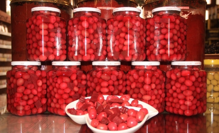  Balıkesir’in Zeytin Ve Zeytinyağı İle Meşhur İlçesi Edremit’te Sofralık
