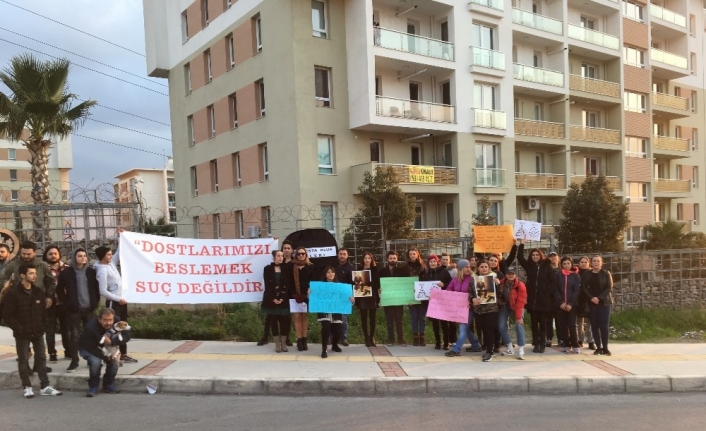 İzmir’de bir sitede, “yönetim planı ve komşuluk hukuku” gerekçe gösterilerek