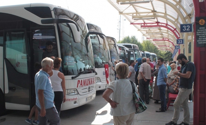 Bursa terminalinde Ramazan Bayramı tatili dolayısıyla hareketlilik başladı. 9 günlük