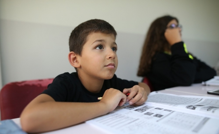  Türkiye’den Mülk Alıp Yerleşen Aileler, Türkçe Öğrenmek İçin Kurslara