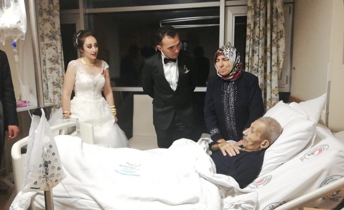 Bursa'nın İnegöl İlçesinde  Dünya Evine Giren Yavuz Ve Merve