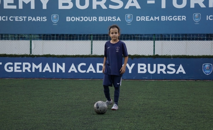  Paris Saint-germain Academy, Hayallerini Bursa’dan Paris’e Taşıyacak Kız Neymarlarını