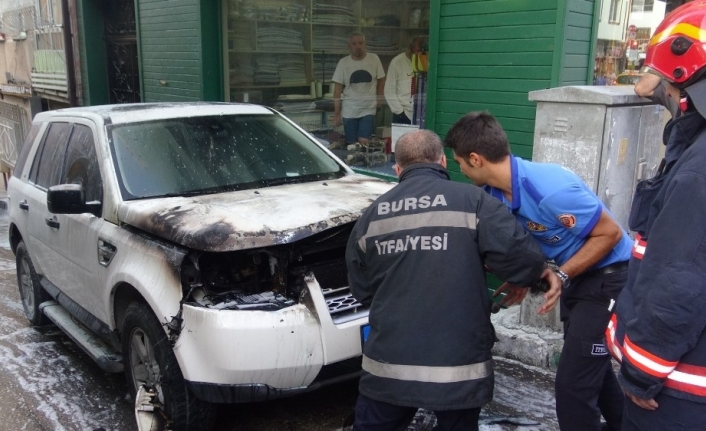Bursa’da Sebebi Henüz Bilinmeyen Bir Sebepten Dolayı Yanan Park Halindeki