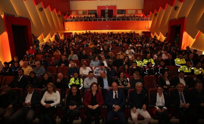Bursa’da Türk Polis Teşkilatı’nın 174.kuruluş yıldönümü etkinlikleri kapsamında polisler ve