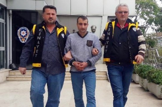  Bursa'da, İnternetten 350 Liraya Aldığı Pompalı Tüfeği Sokak Ortasında